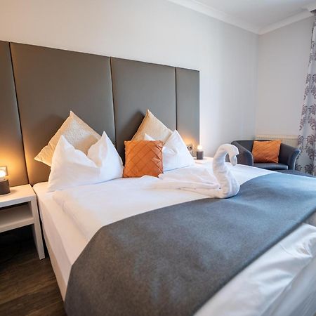 Hotel Marc Aurel Petronell Bagian luar foto